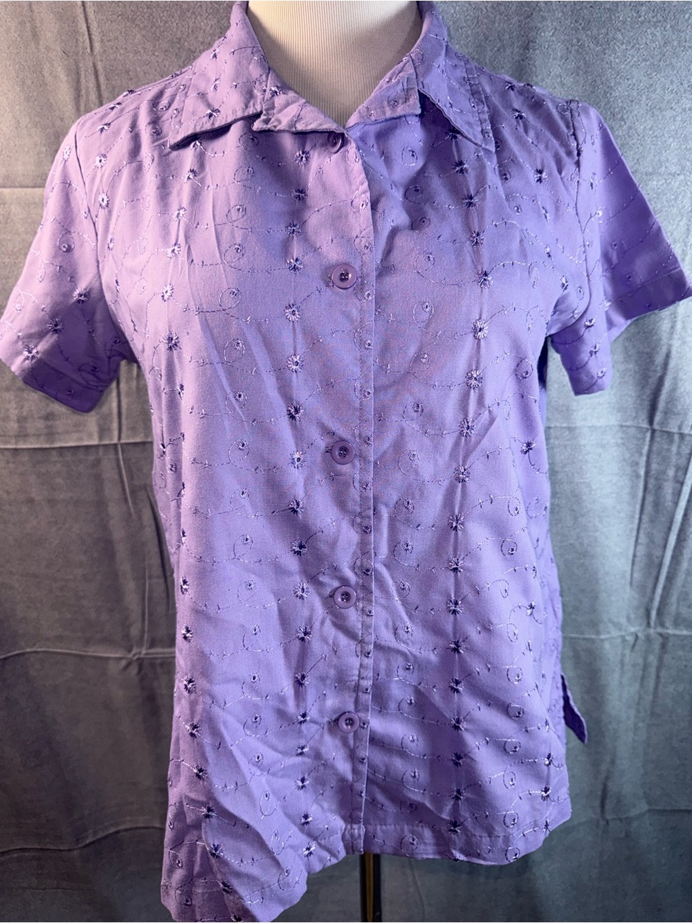 2134-Vintage Adrian Delafield Purple Eyelet Embroidered Button-Down Shirt